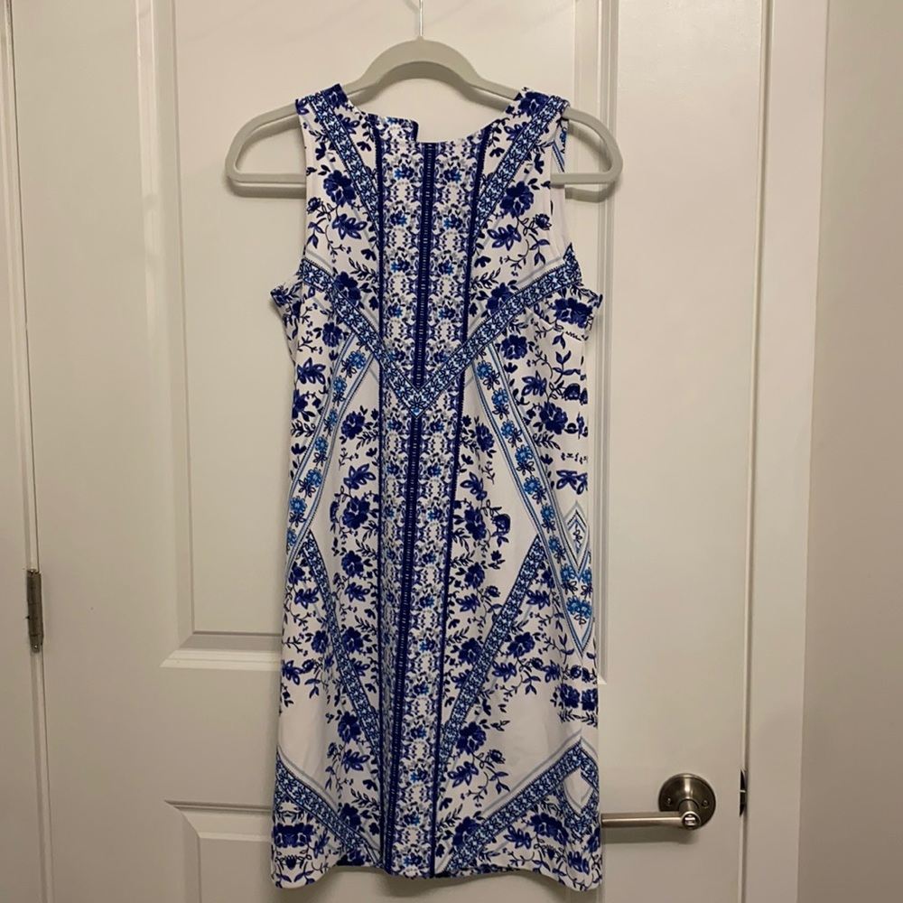 Blue and White Banana Republic Size 4 Shift Dress